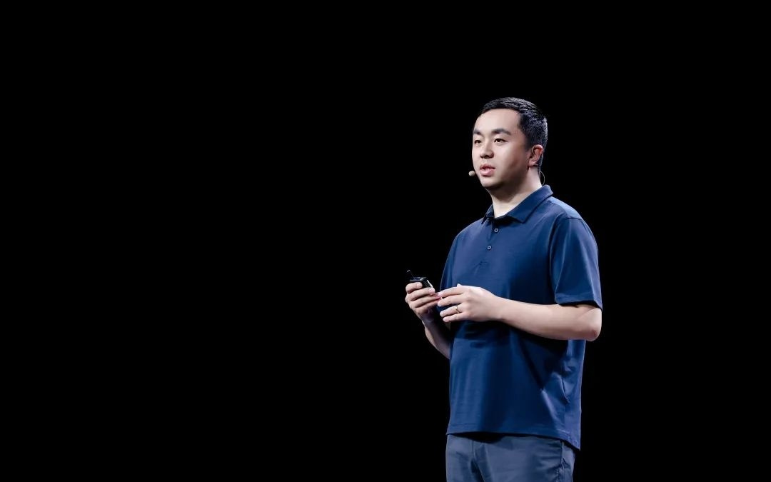 对话理想智驾负责人：撕掉「奶爸车」标签，智驶是理想的「新引擎」