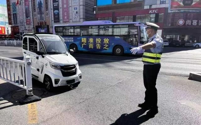 漯河交警持续开展违法电动车专项整治行动