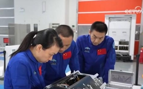 发射“零窗口”、火箭用“遥”编号、航天员类别……航天科普↓
