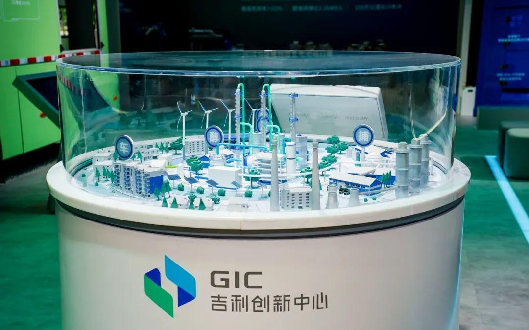 吉利已规模化运营醇氢电动汽车超 5 万辆，形成核心专利 400 余件