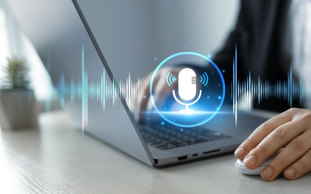 白牌压价、大厂试水，飞书史上首款硬件“搅局”AI新赛道