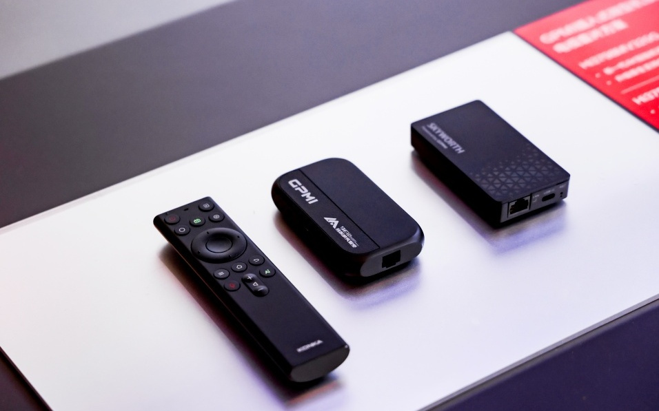 创维数字、上海海思合作发布GPMI微型插入式机顶盒，年内试点应用