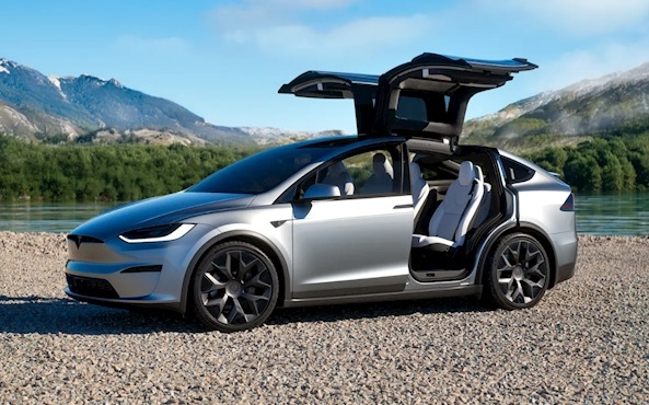 谁是纯电保值王？特斯拉霸榜3年保值率前三