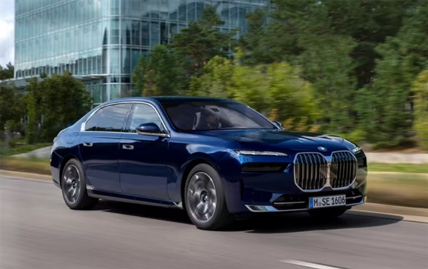 宝马官方确认：改款7系将砍掉L3级自动驾驶 回归L2级系统