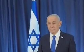 龙虾闯入华尔街！铜牛面前出现一只龙虾