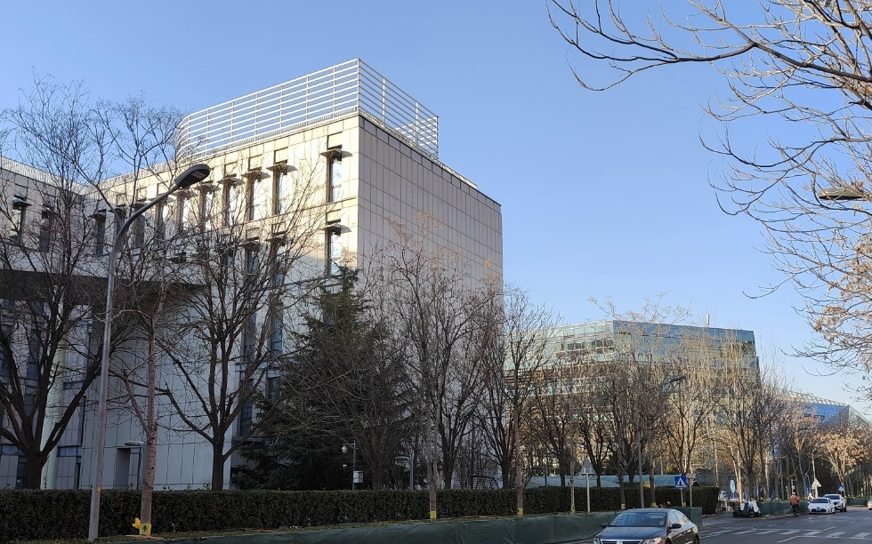 日薪300，我在后厂村“手搓”人形机器人