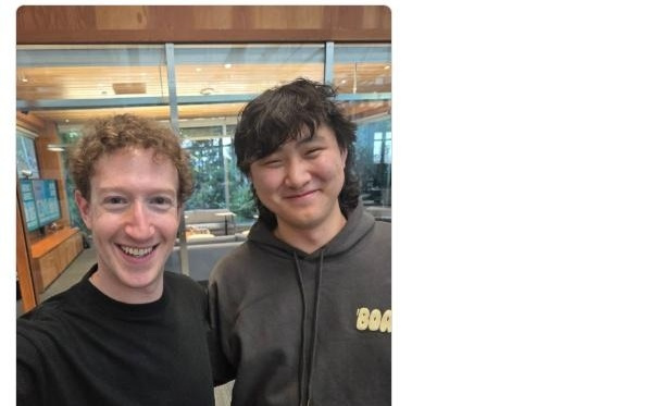 Meta CEO扎克伯格晒亲密合影，力破与亚历山大·王不和传闻