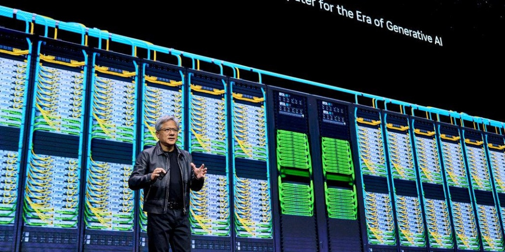 美股深夜大涨，英伟达涨近6%，小鹏汽车涨超16%，加密货币近14万人爆仓