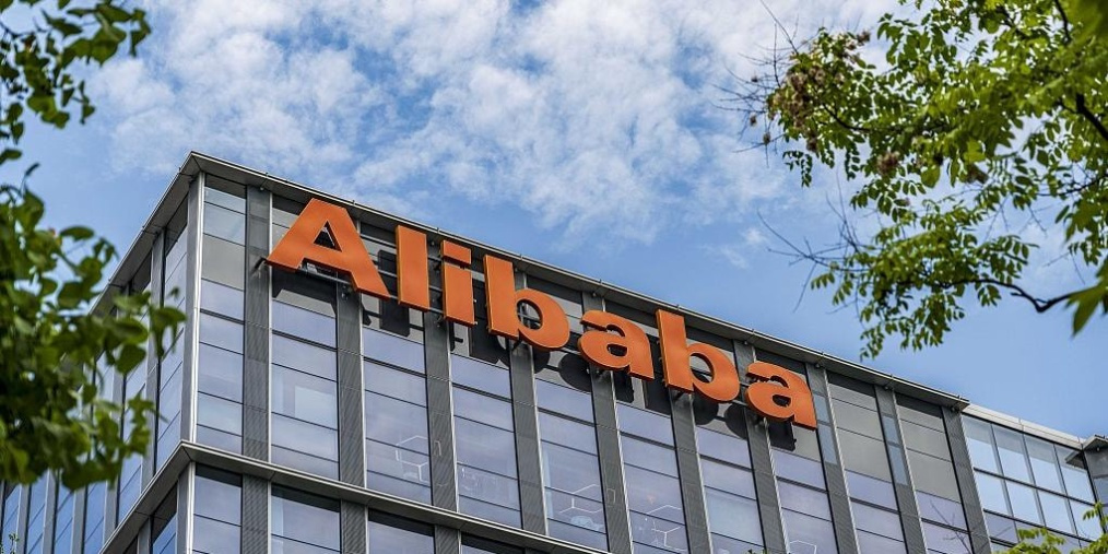 阿里财报后为何“高开低走”？高盛：AI和云业务超预期，但电话会“短期波动”说法加剧电商忧虑