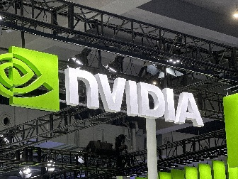 美股半导体全线下挫，英特尔大跌5%，原油飙涨5%，特朗普称伊朗将承受更大打击