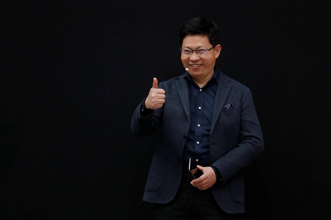 谁更火？「嘴笨」的余承东霸榜第一，雷军仅涨2万粉？