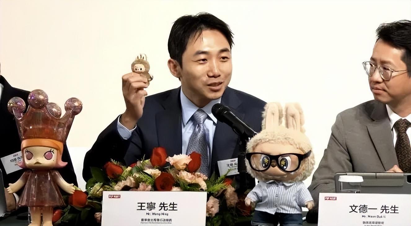 泡泡玛特王宁：今年营收300亿很轻松；罗永浩将公布TBT丨邦早报