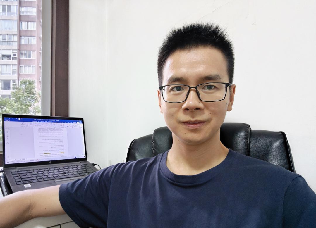川大研发高精度行人追踪技术，实现密集人群环境下行人移动追踪