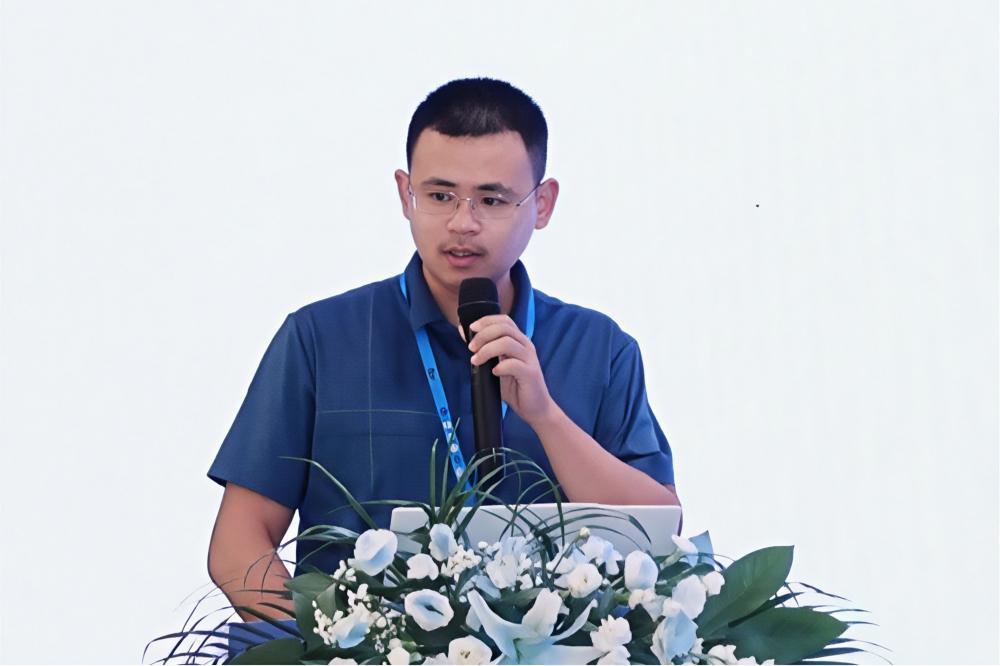 浙大团队提出集群超表面MetaSeeker，成功实现空间智能隐身