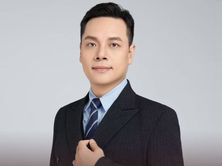闽南“材料狂人”，要用AI做“万能钥匙”