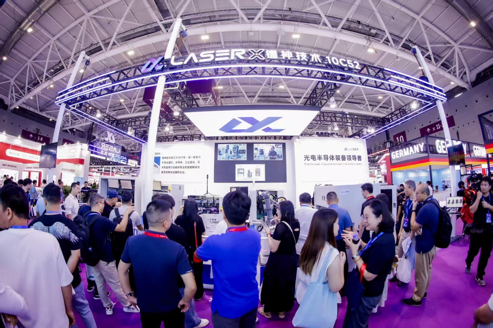 智能产线亮相CIOE中国光博会 破解AI时代光模块生产痛点