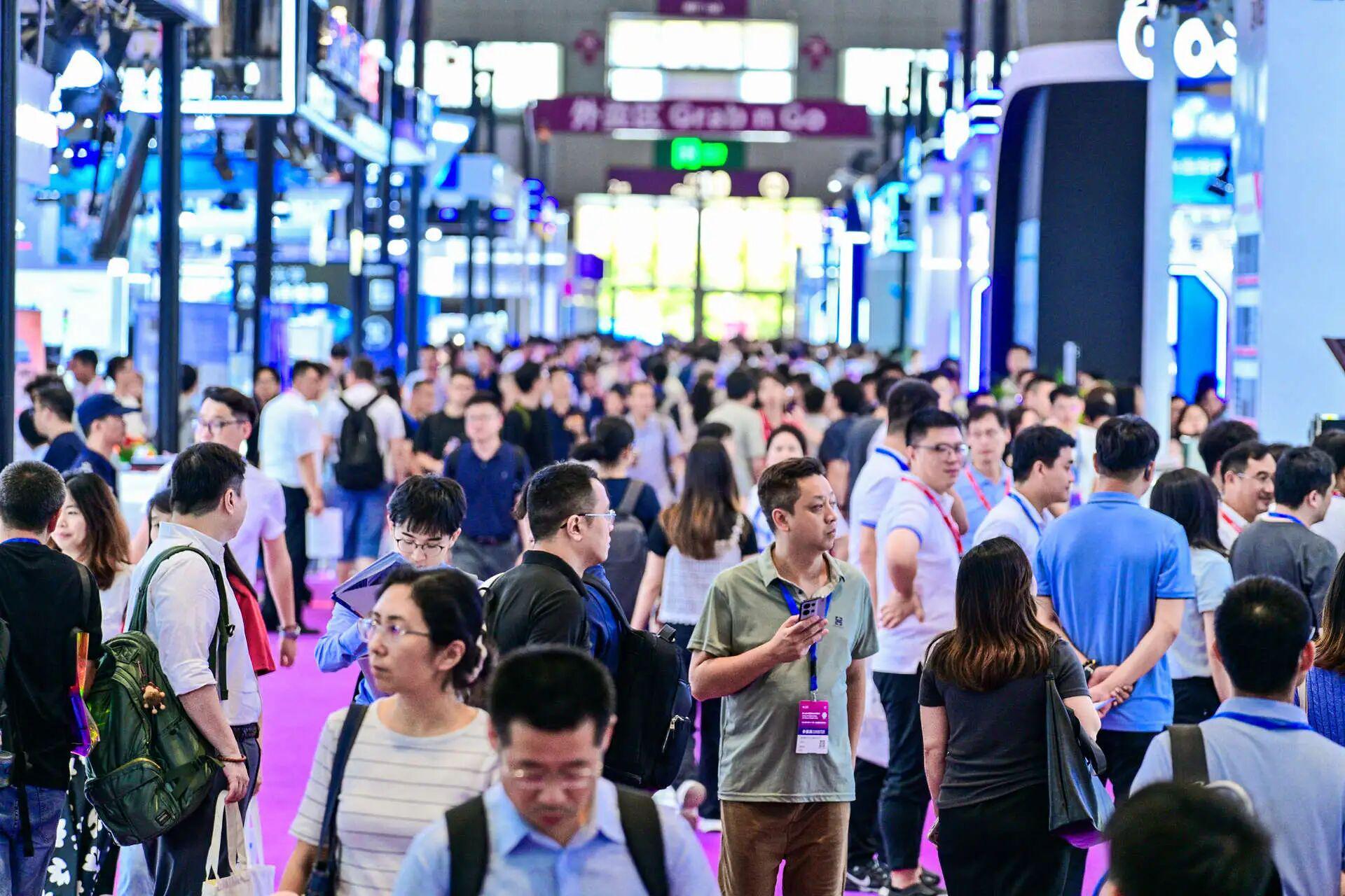 中国光博会的正确打开方式：“光子天团”结硕果