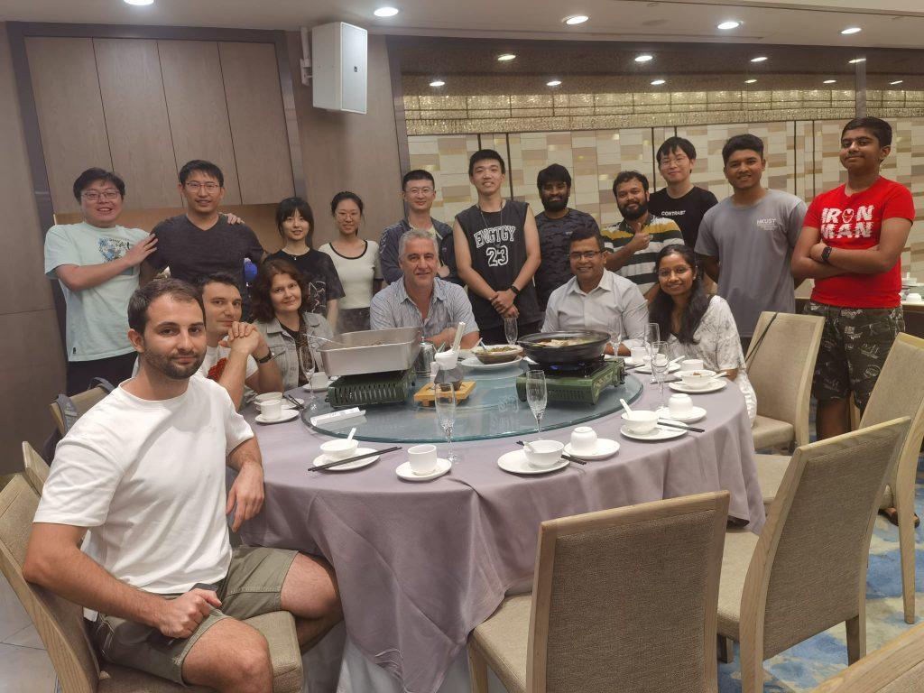 港科大团队研发新型量子棒滤光膜，可大幅提升显示屏亮度与对比度