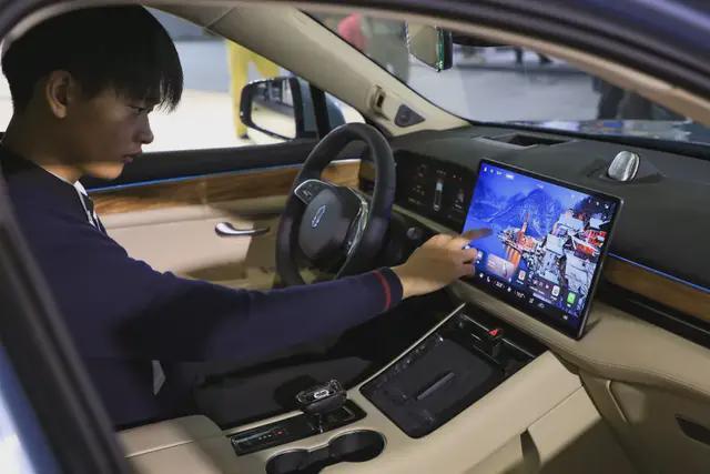 赛力斯吓了市场一大跳