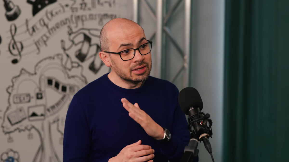 谷歌DeepMind CEO哈萨比斯：世界模型是未来，AI泡沫真实存在