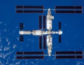 神舟二十二号飞船载货飞赴中国空间站 我国首次应急发射任务取得成功