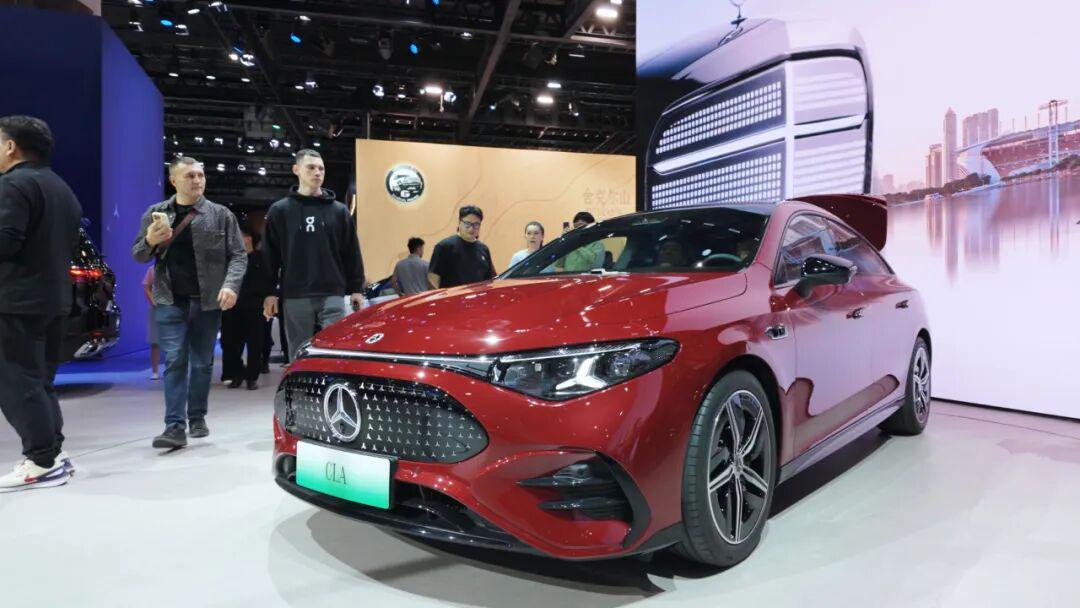 「霸屏」车展，豆包大模型成为车企开启AI座舱的技术密码