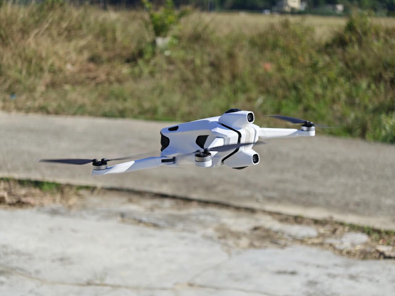 6799元起！影翎Antigravity A1深度体验：传统无人机要慌了？