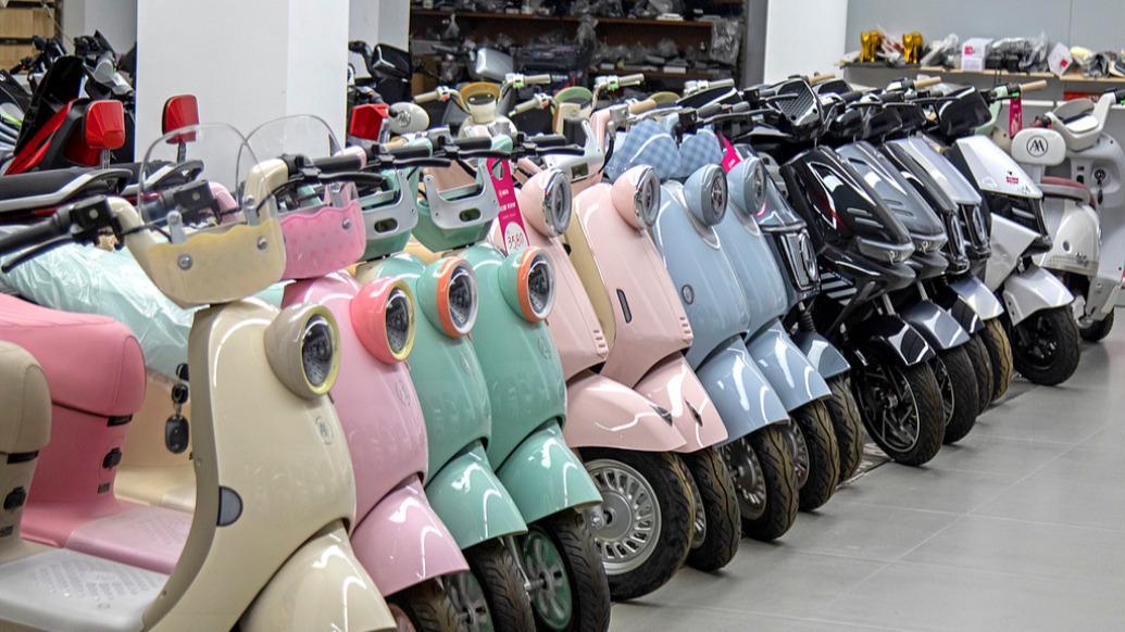 探访新国标落地后的电动自行车门店：多家观望，担心不好卖，如何平衡实际需求和安全关切？