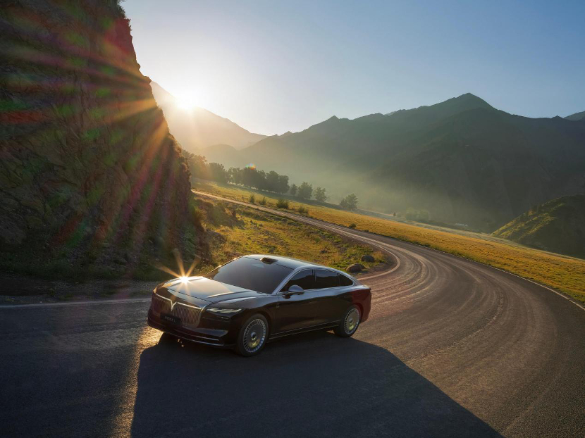 閃電快訊 ｜ 嵐圖追光L上市：全域800V 起售價27.99萬元