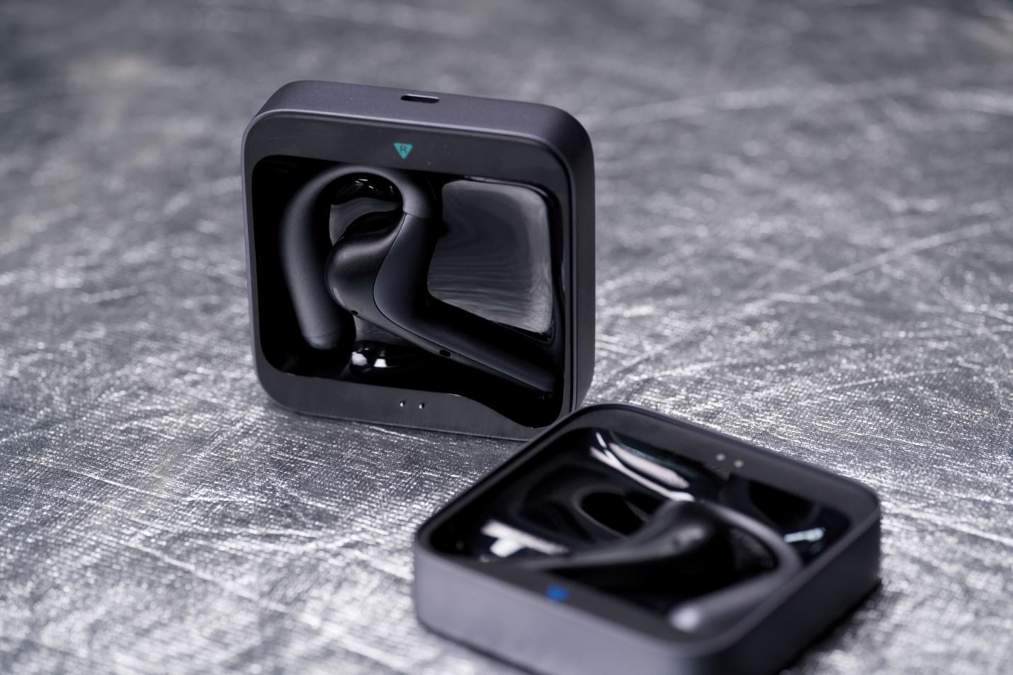 2025翻译硬件“大逃杀”：AI解放形态，场景决定胜负