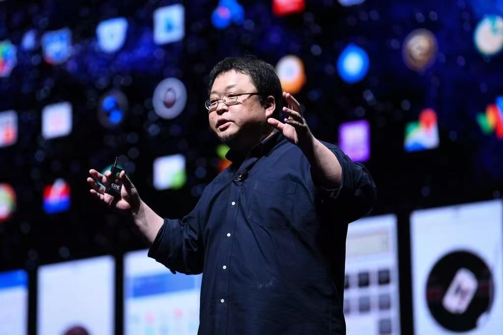 「真还传」后，首次开讲科技春晚，罗永浩要祭出什么大招？