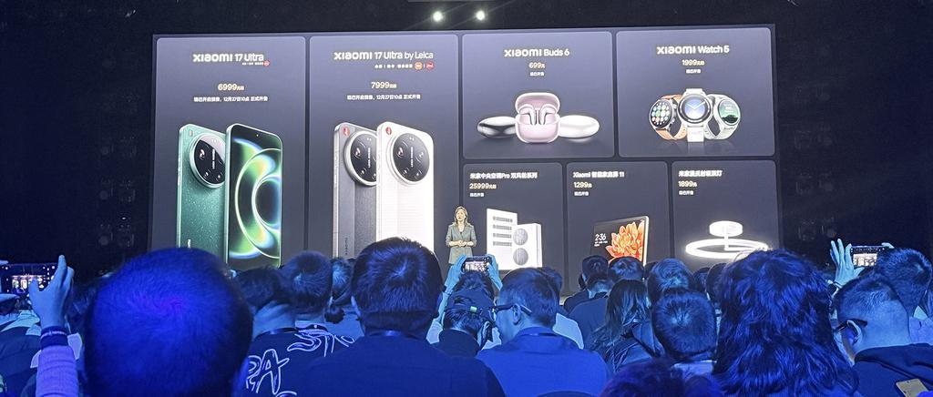 只比普通版贵500！徕卡红标附体小米17 Ultra，首发光学变焦长焦