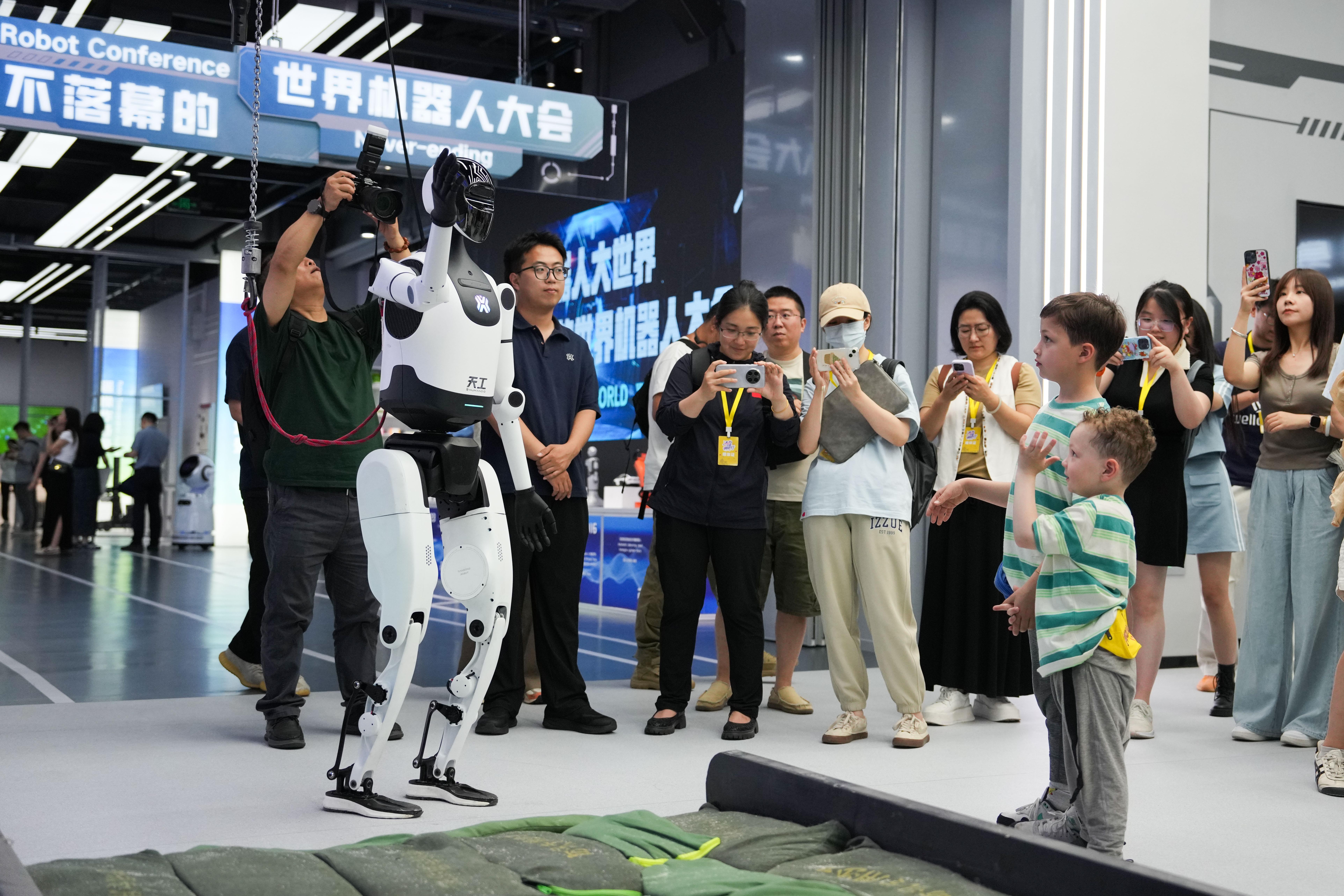 从“单点突破”到“集群蝶变”——北京经开区人形机器人产业发展观察