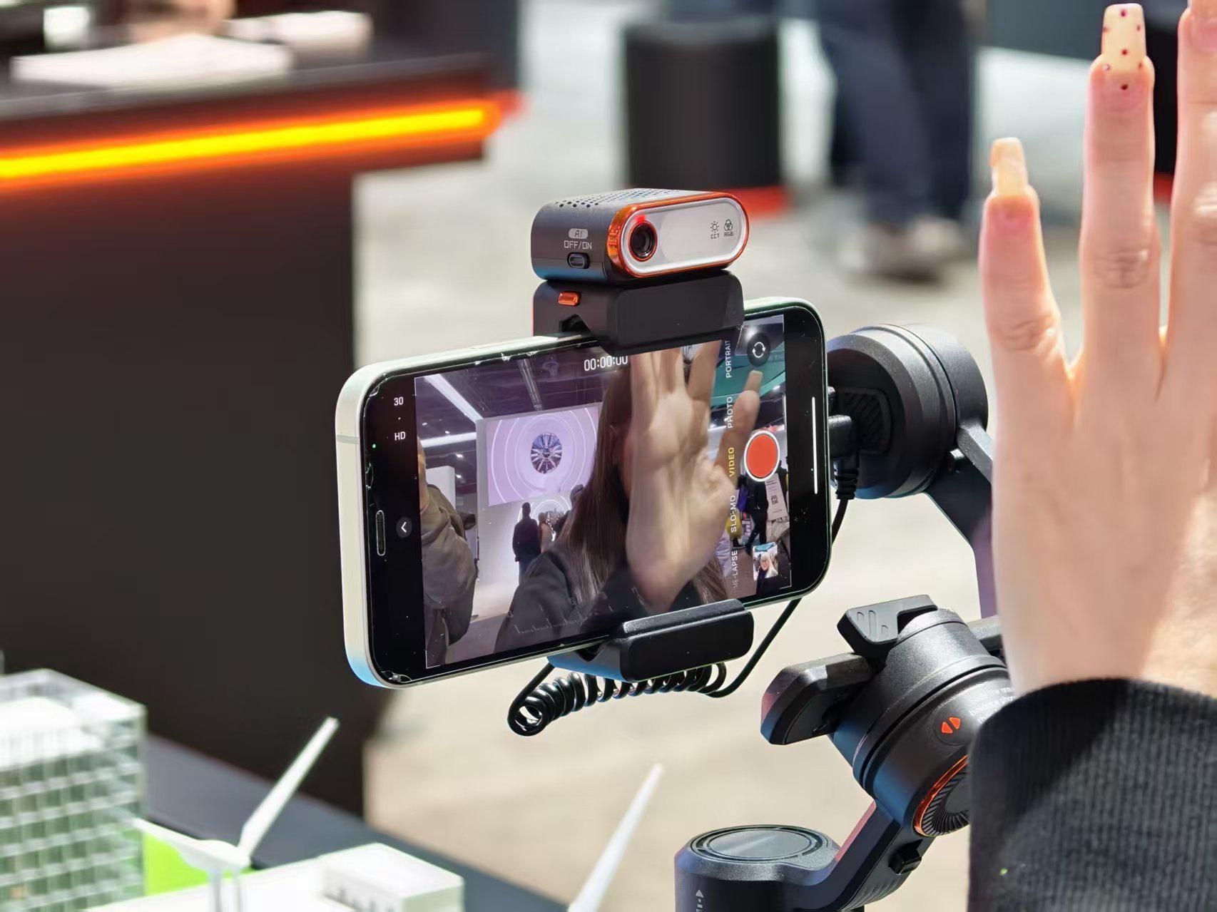 分体、全景、机械臂！六大玩家CES交卷：影像赛道打法变了