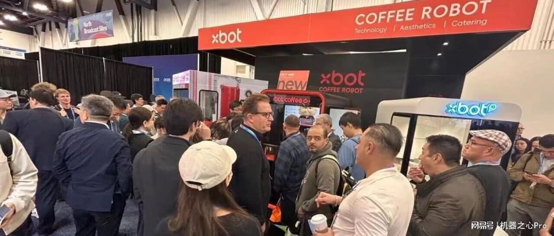 不做人形:他家的具身智能凭什么在100+城市卖出400万杯咖啡?