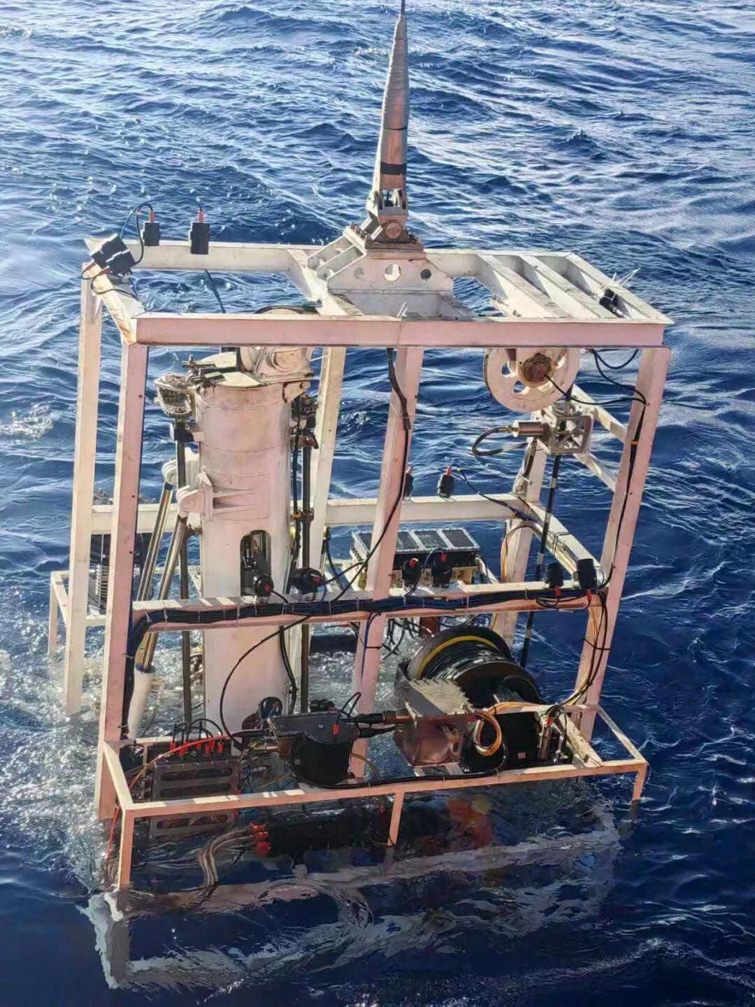 重要技术突破！在南海1264米水深处，试验成功