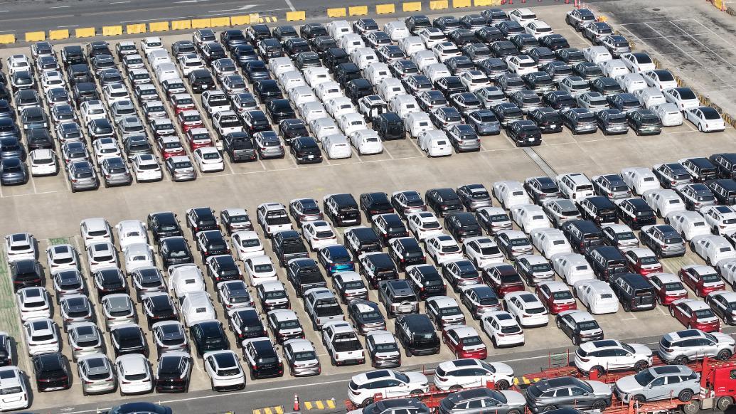 中汽协：预计今年新能源汽车销量增15.2%至1900万辆