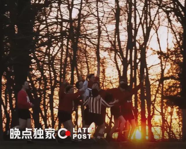 千问大版本更新:买东西、点外卖,追求有用,而不是仅娱乐