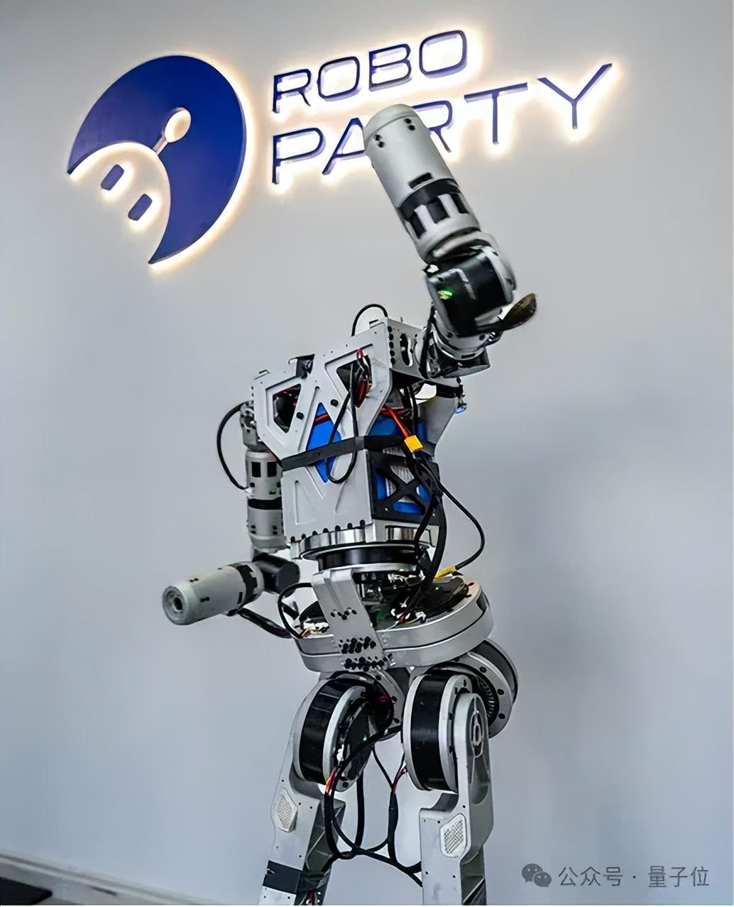 哈工大系闯出人形机器人黑马：成立不到一年，全栈开源3m/s原型机