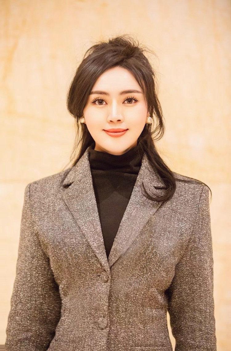 2025年市政协工作回眸 | 钟亚华：破解人工智能与市场需求“脱节”