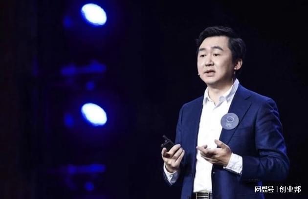 王小川隔空回应张文宏；申通创始人被前夫索要2.8亿股份丨邦早报