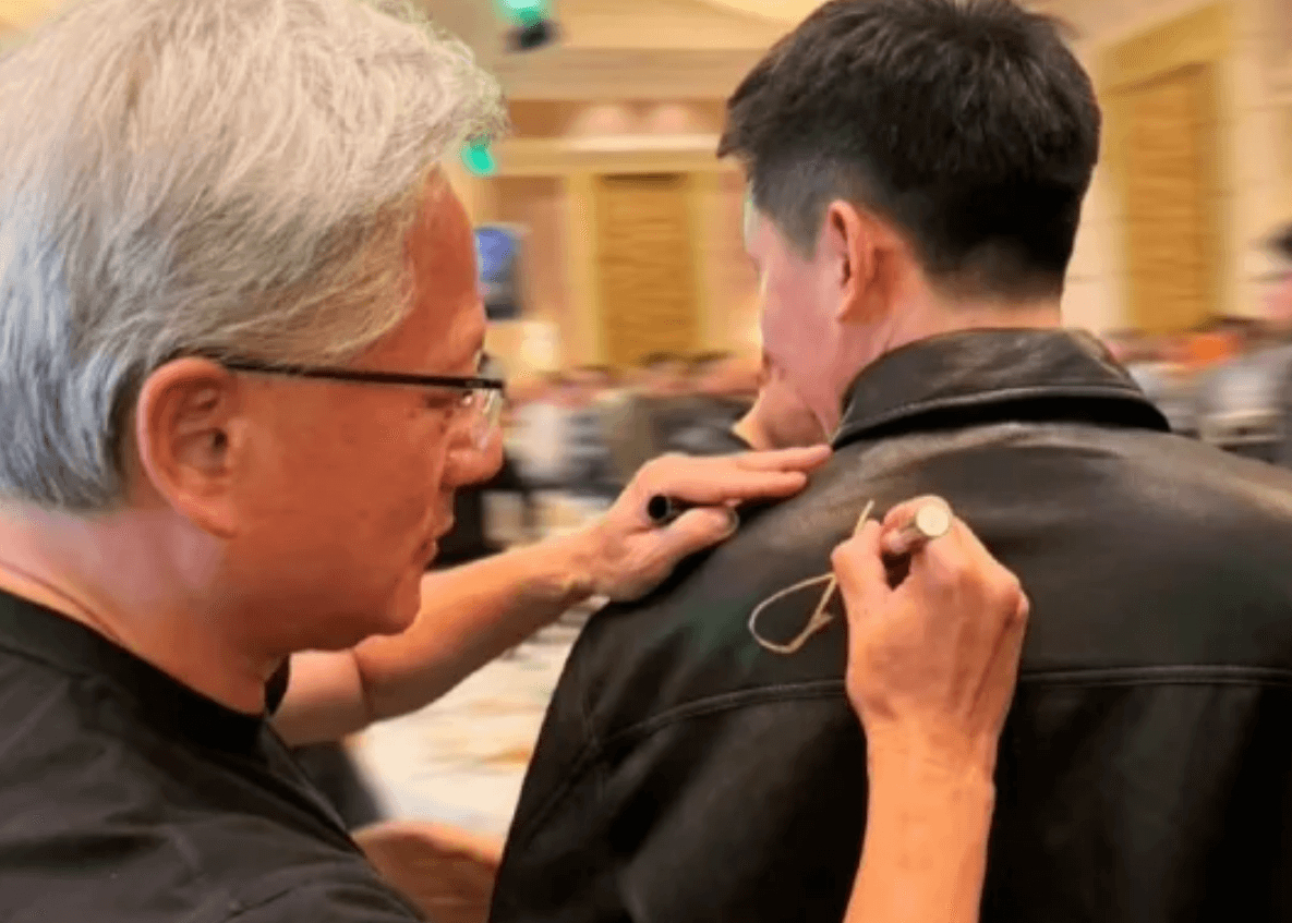 黄仁勋又出圈！英伟达员工年终奖曝光，网友破大防