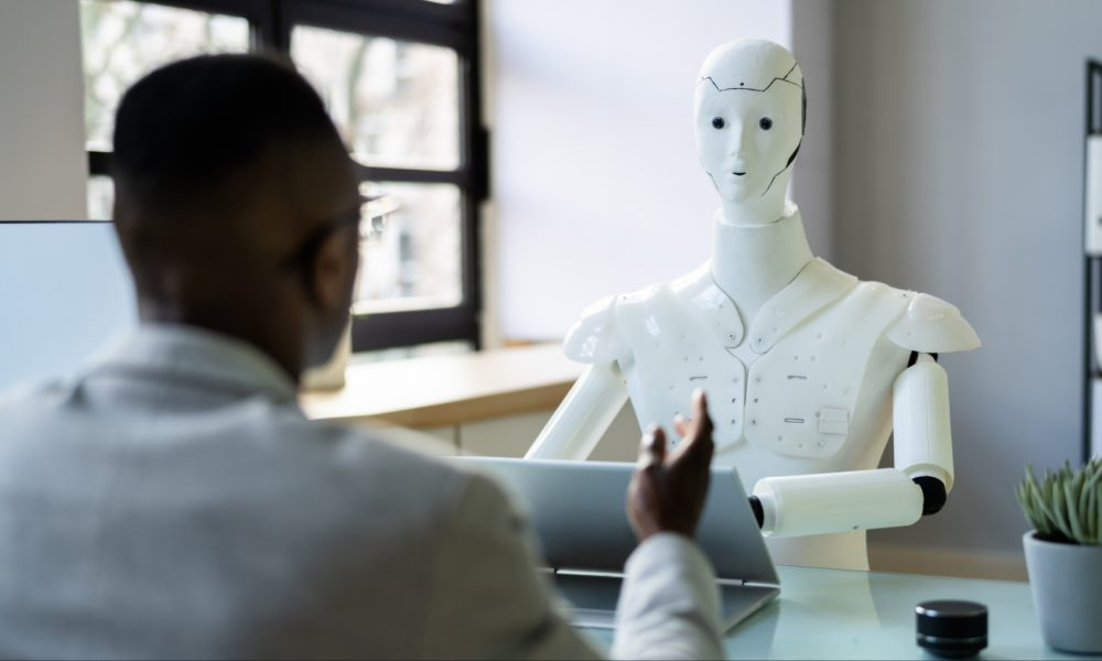 以后给AI打工?日本公司启用「AI老板」,效率吊打真人