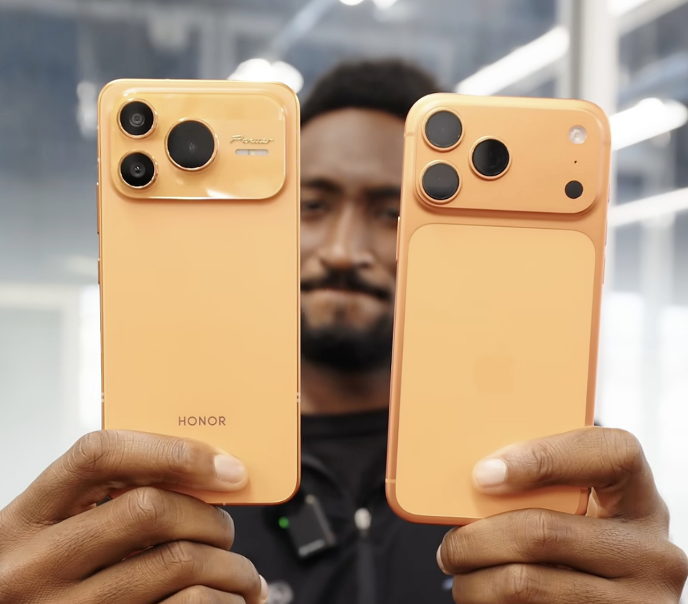 荣耀撞脸iPhone被骂惨!客服回应后,网友又吵翻了