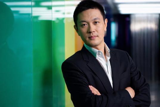 苦等十余载首度盈利，李斌终于“熬出头了”？