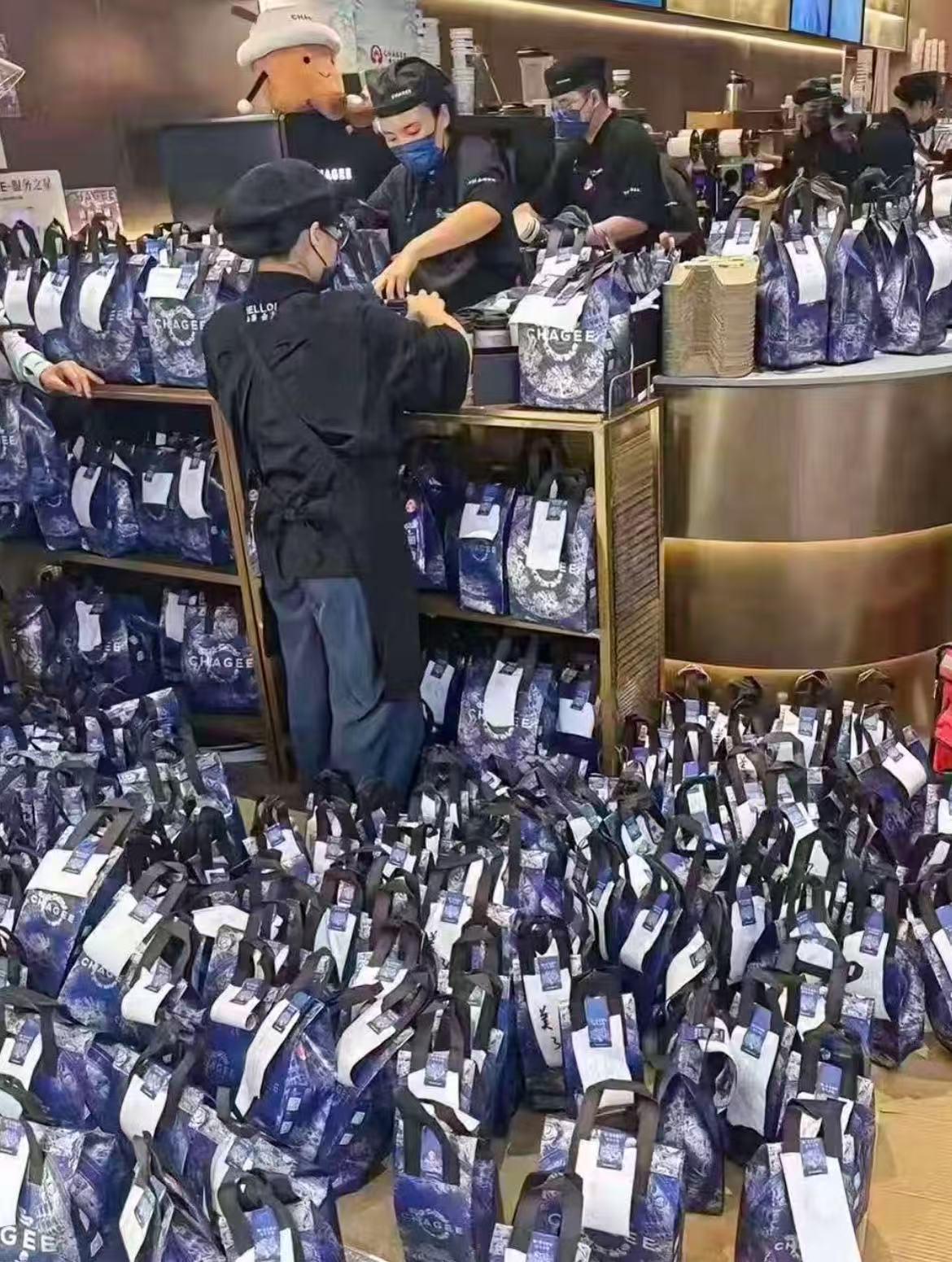 千问花了30亿，送出1000万杯奶茶，却被用户们骂惨了