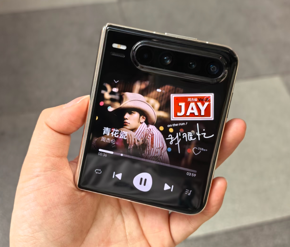 骂得越狠，卖得越火？华为Pura X激活量突破百万！