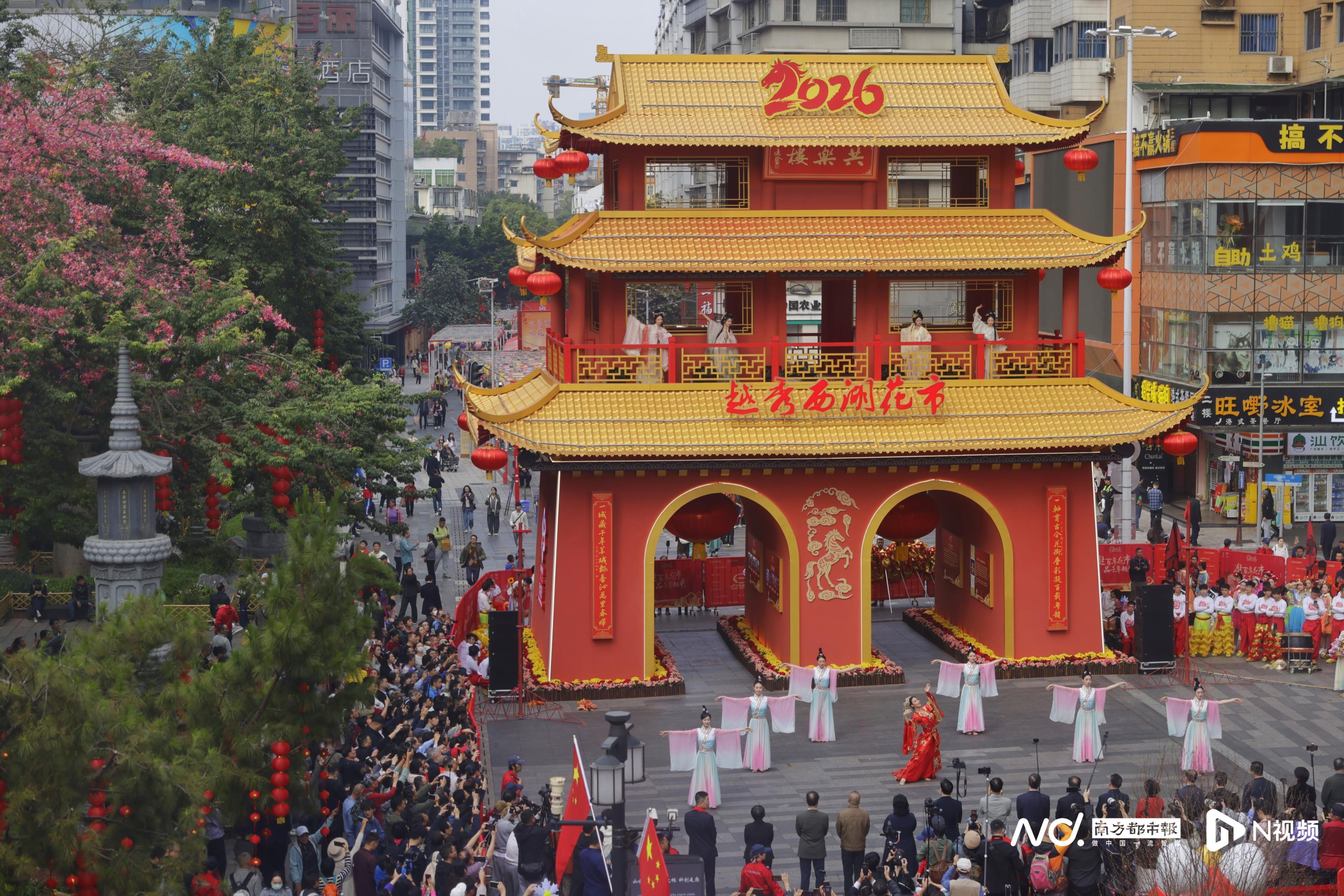 马年花市顶流来袭，“大湾鸡”、醒狮、AI机器人梦幻联动