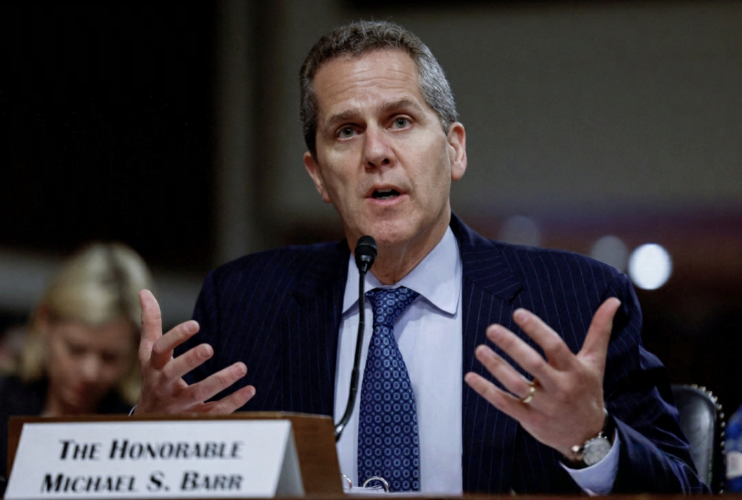 美联储官员发出警告：AI如果继续快速发展，将导致许多人终身失业