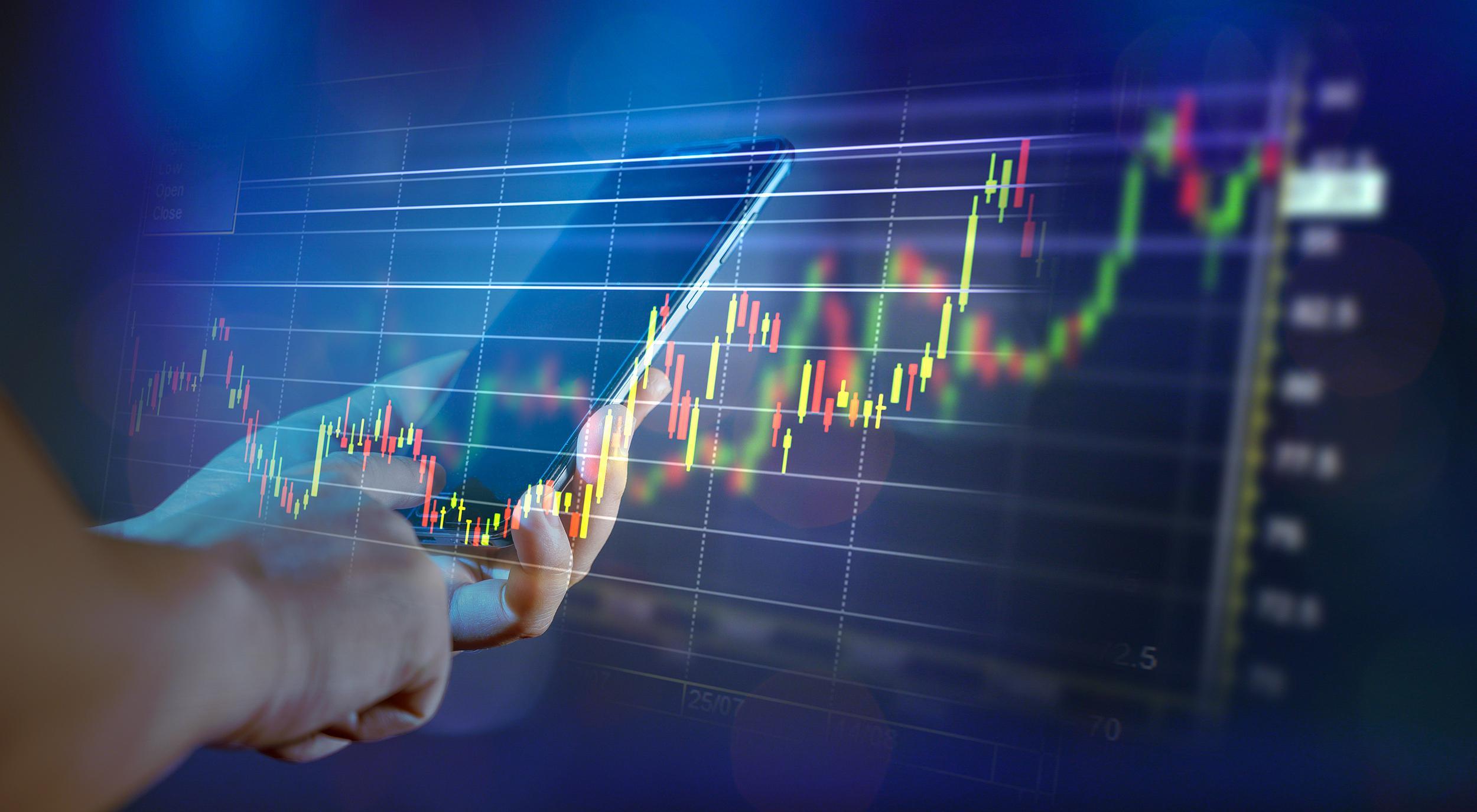 存储芯片，正在接过AI行情的接力棒